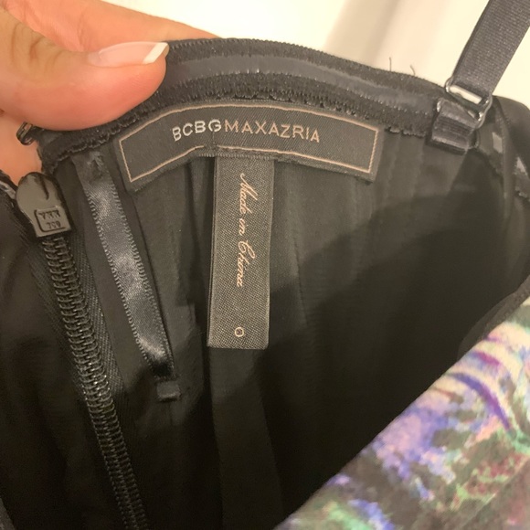 BLACK MULTI-COLORED ‘TAE’ PRINTED STRAPLESS GOWN - Picture 8 of 10